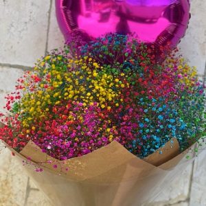 זר פרחים גיבסונית - ענן צבעוני עם בלון