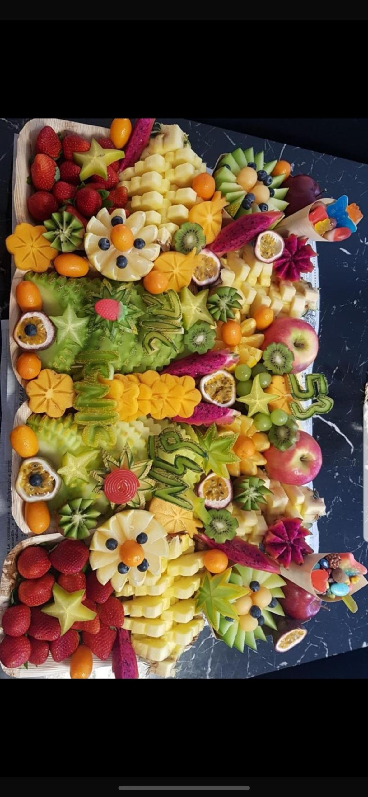 מגש פירות ענק – תמונה 2